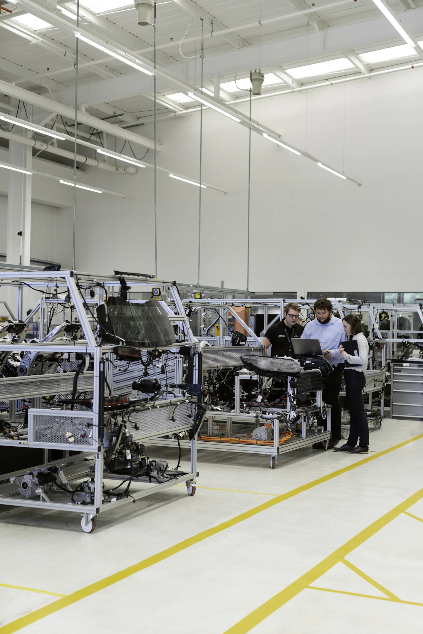 Zero production downtime — 24/7 manufacturing network monitoring