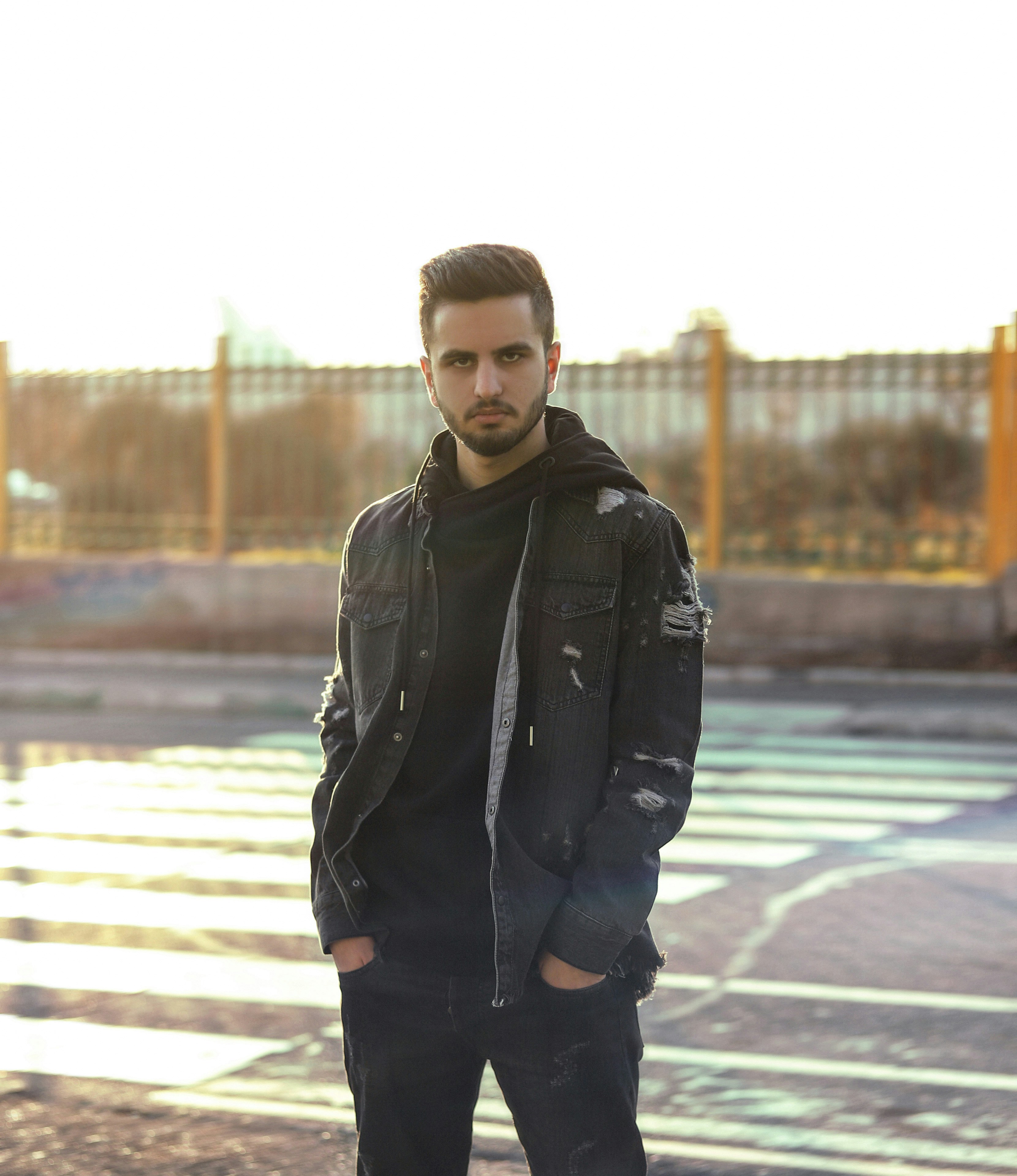 Photo by alirezaesmaeeli