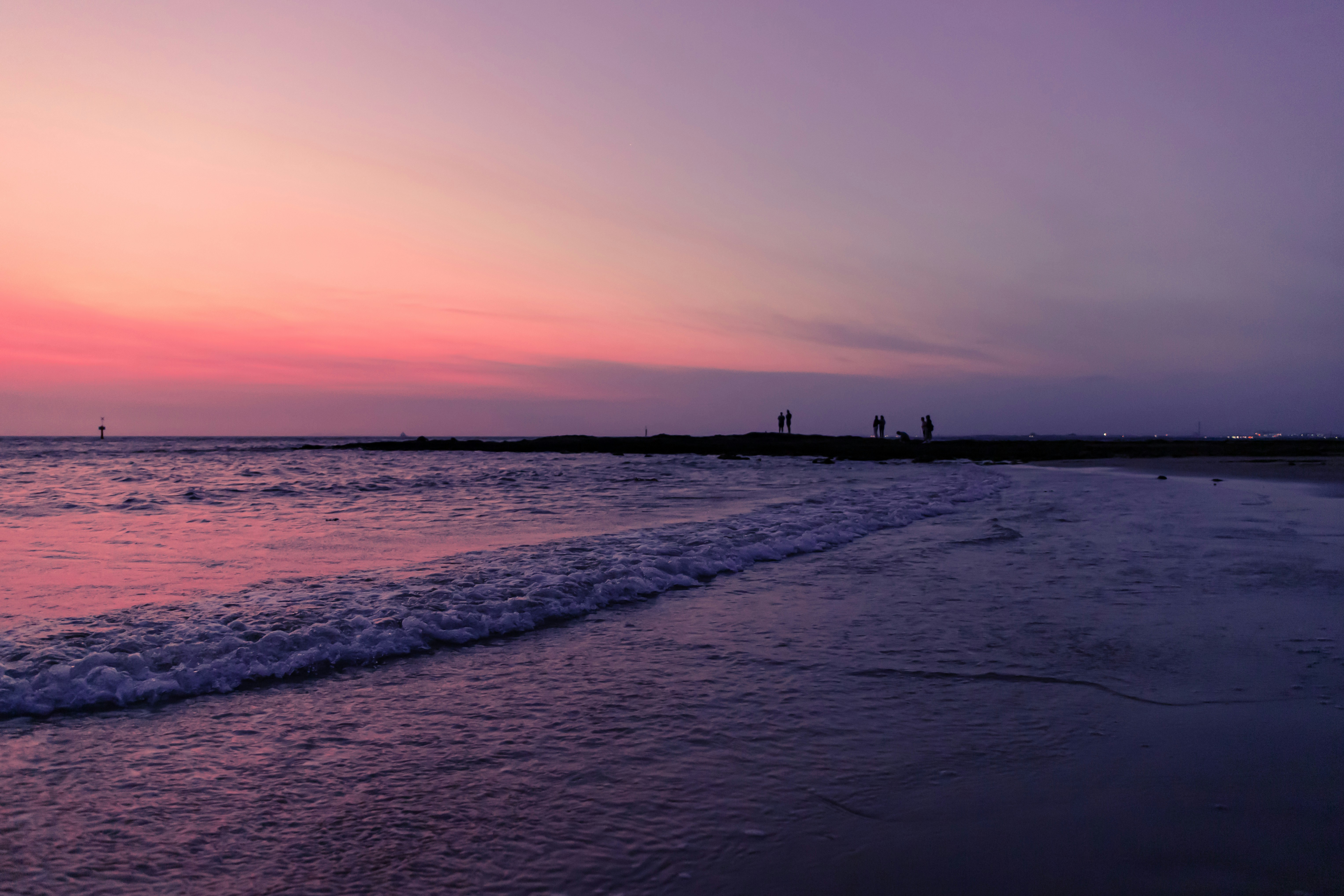 Photo by mitchel3uo