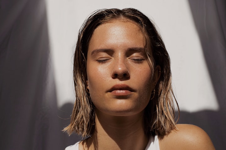8 Ways to Make Your Skin Glow From Head to Toe