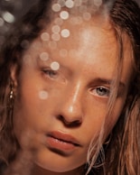woman with brown hair and brown eyes