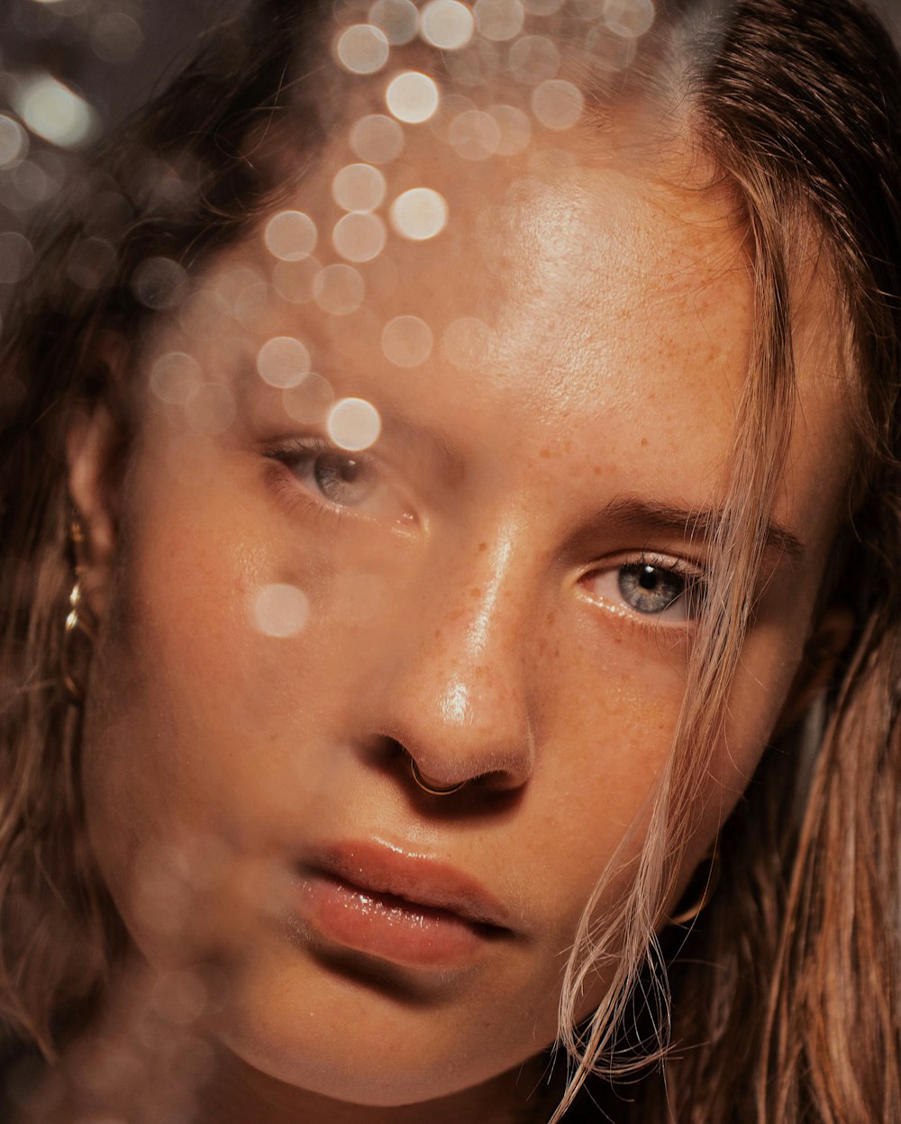 woman with brown hair and brown eyes