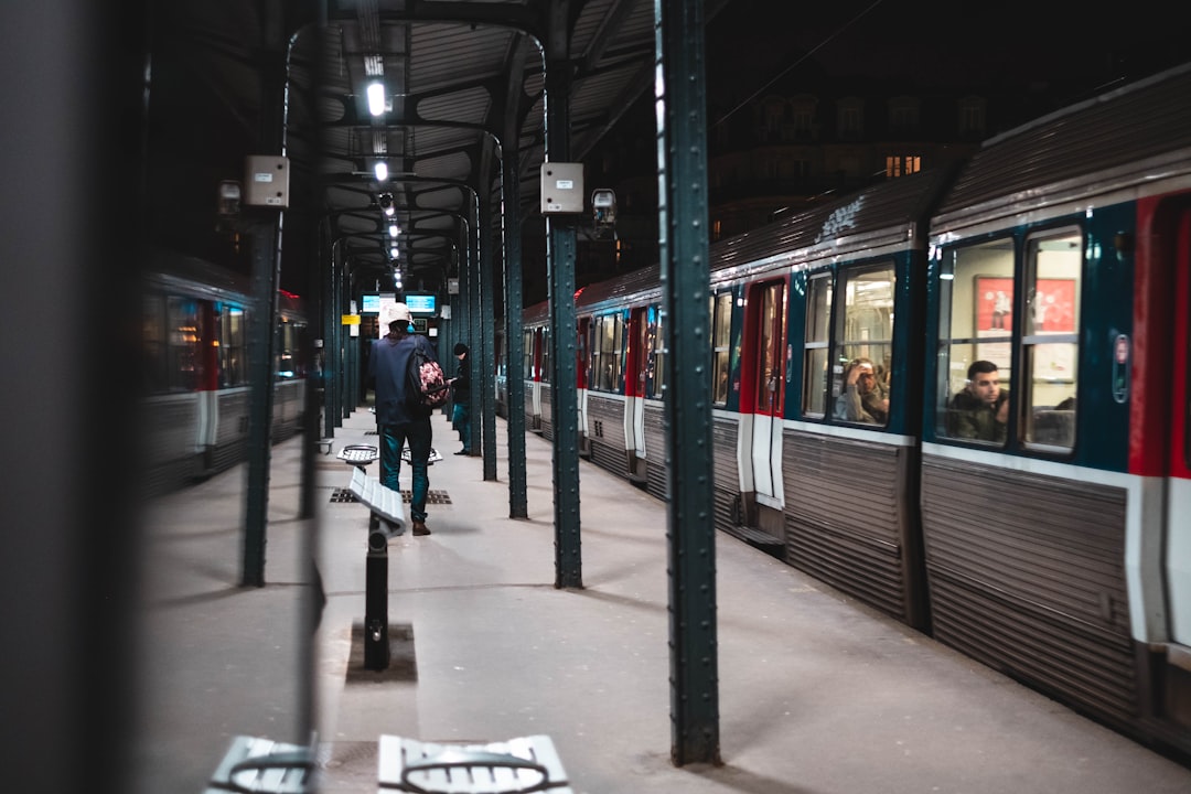 Comparing SNCF's MAX JEUNE and Avantage Jeune Which Offers Better V… — Comparing SNCF's MAX JEUNE…, photo 2