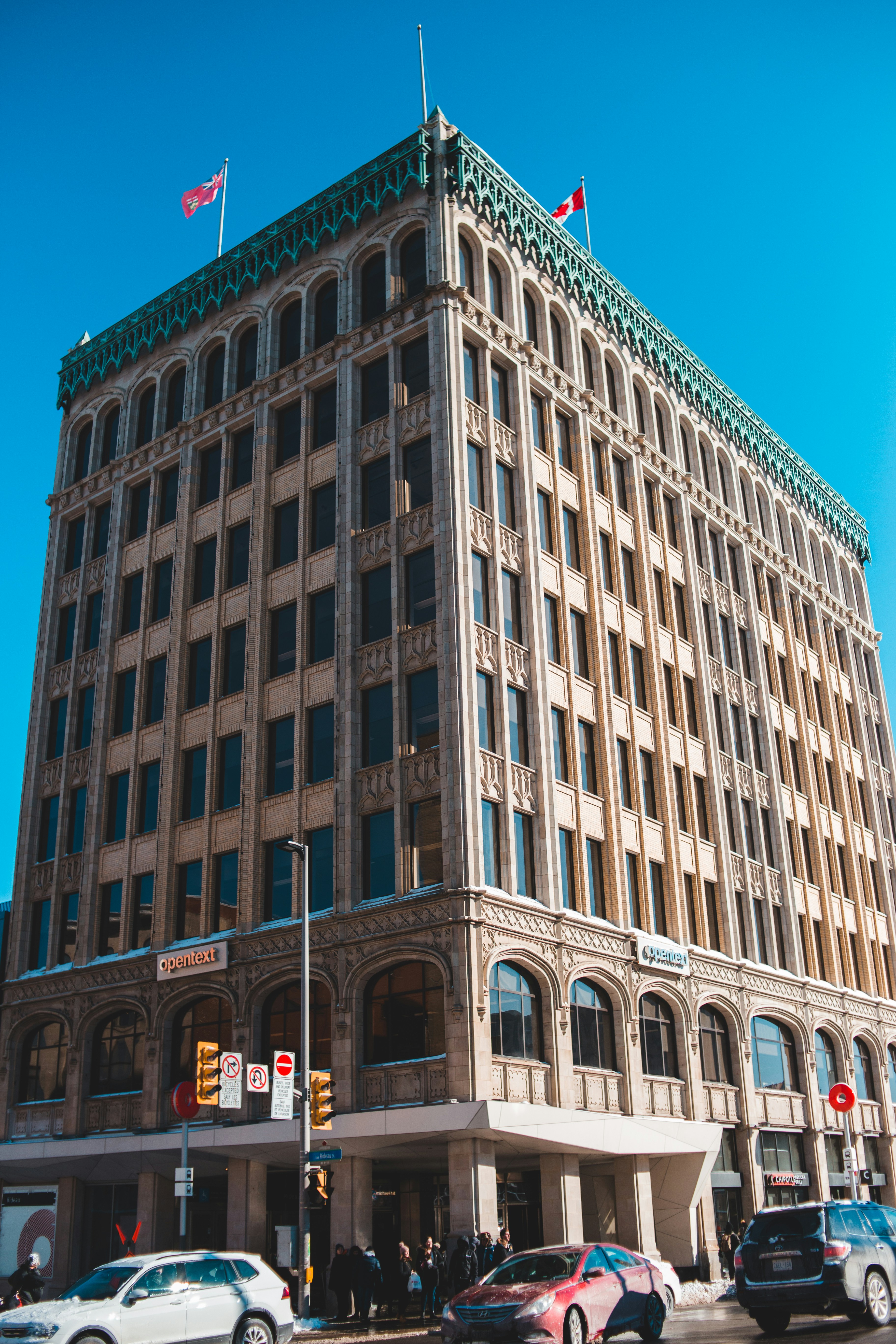 Photo by introspectivedsgn