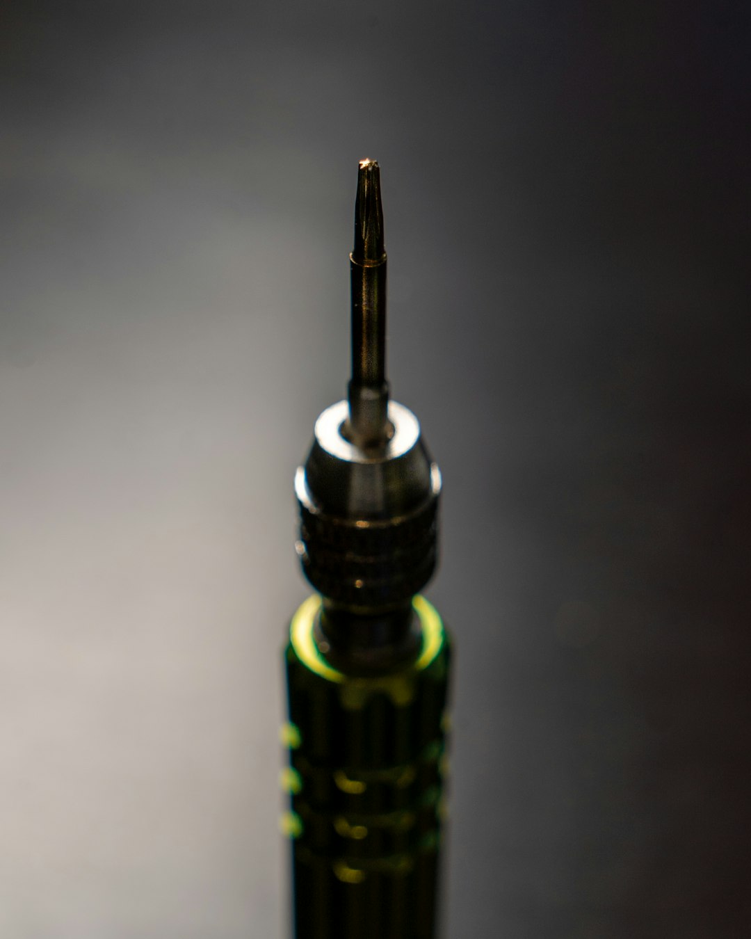 A torx screwdriver, as often used in electronics repairs. Found in every iPhone, iPad, Macbook, ...