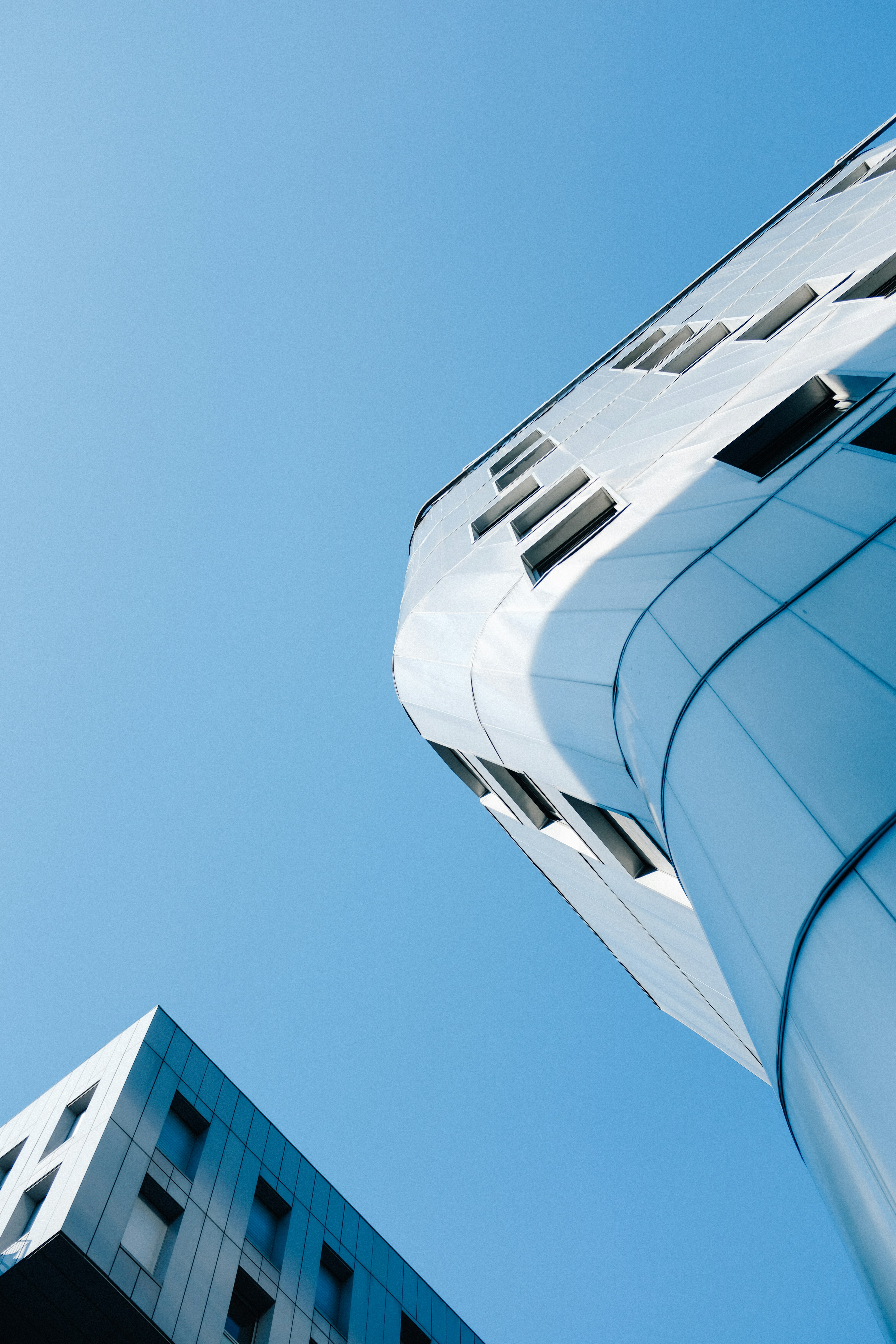 Photo by adrienolichon