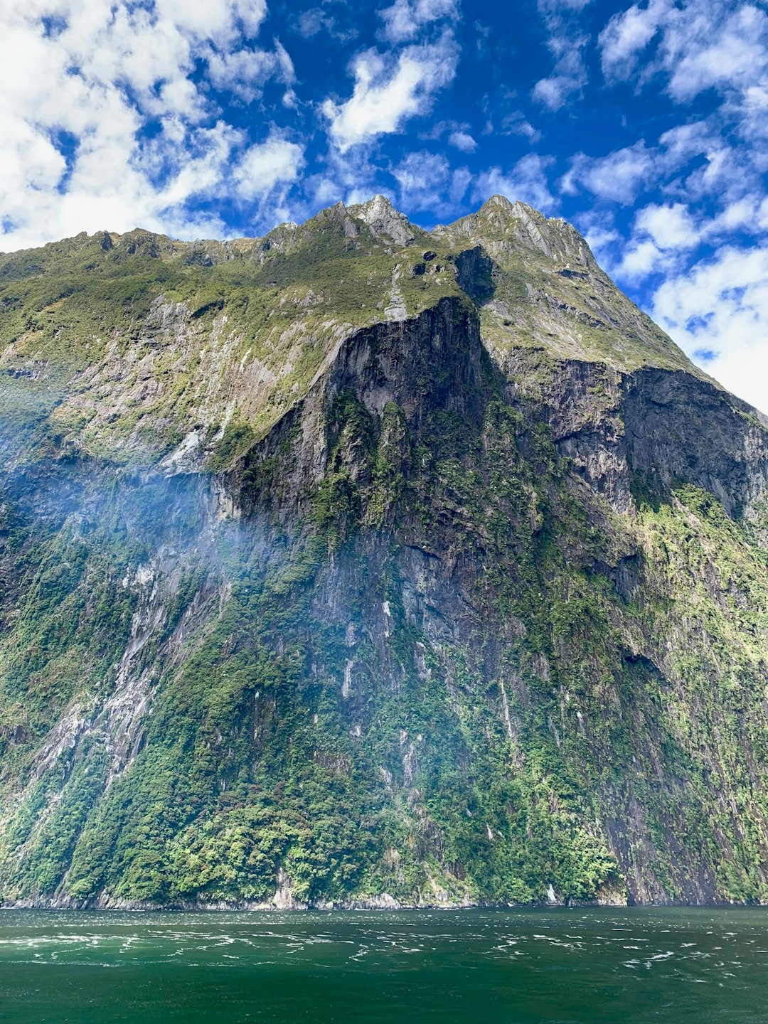 Cliff photo spot Milford Sound Southland