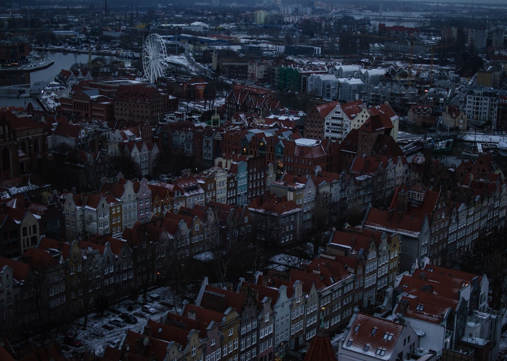 Vue aérienne des bâtiments de la ville pendant la journée