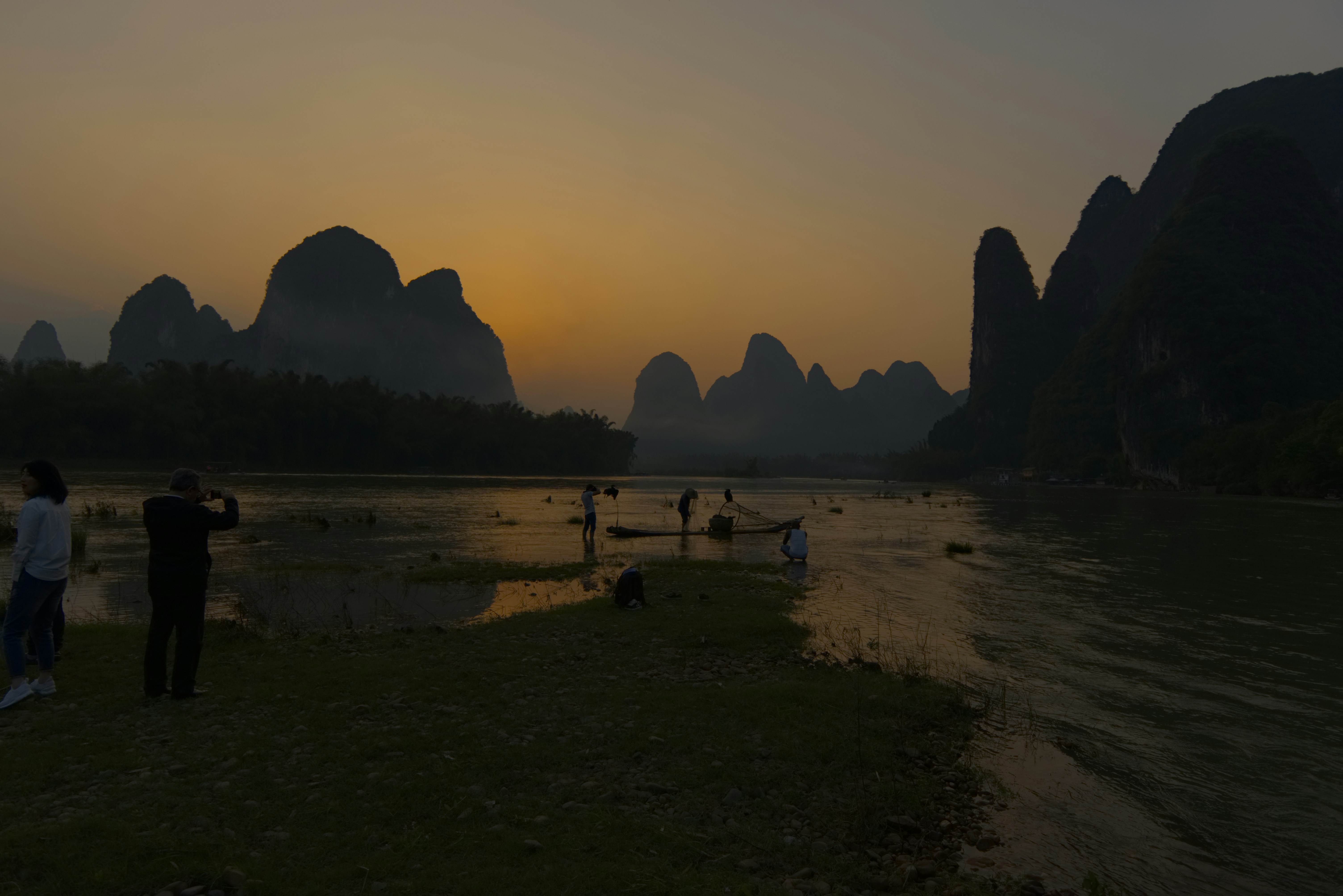 Golden Hour,Li river, Guilin China. Back of the  Y20 note.