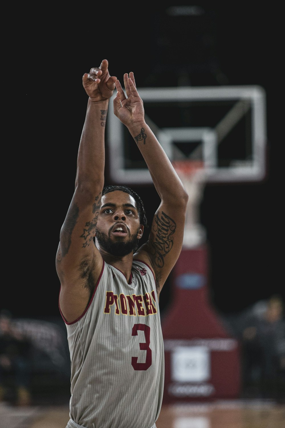 man in white and black basketball jersey