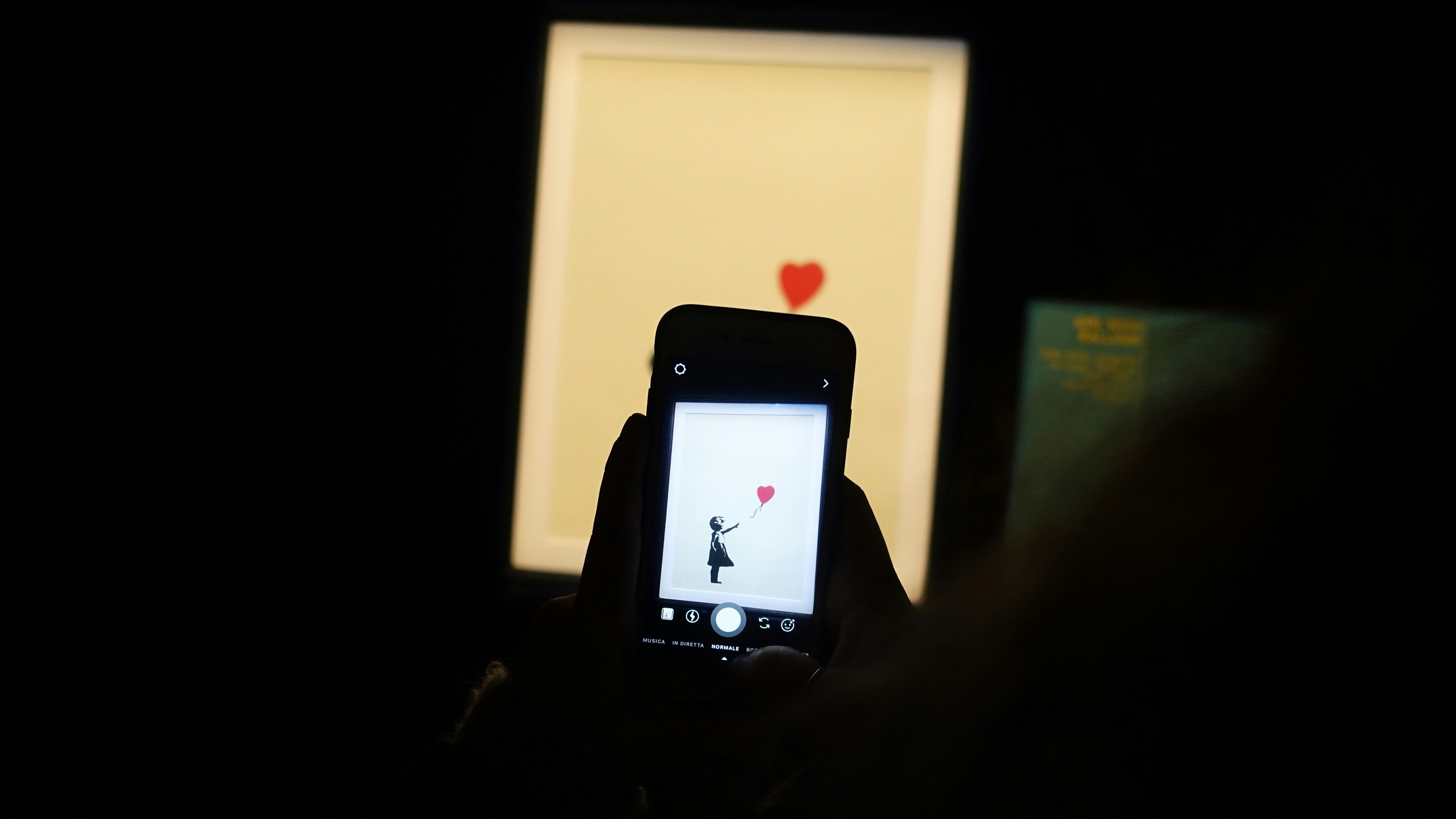 Swipe Right for Success: Navigating the World of Online Dating Like a Pro