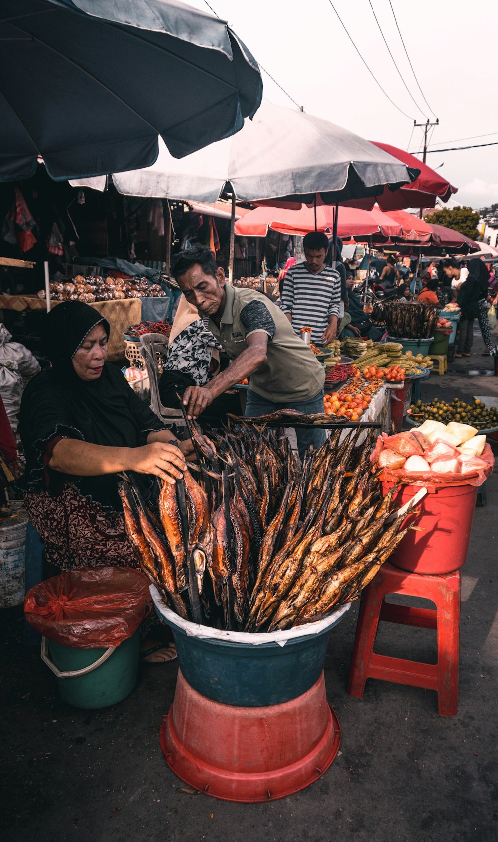 people in market during daytime