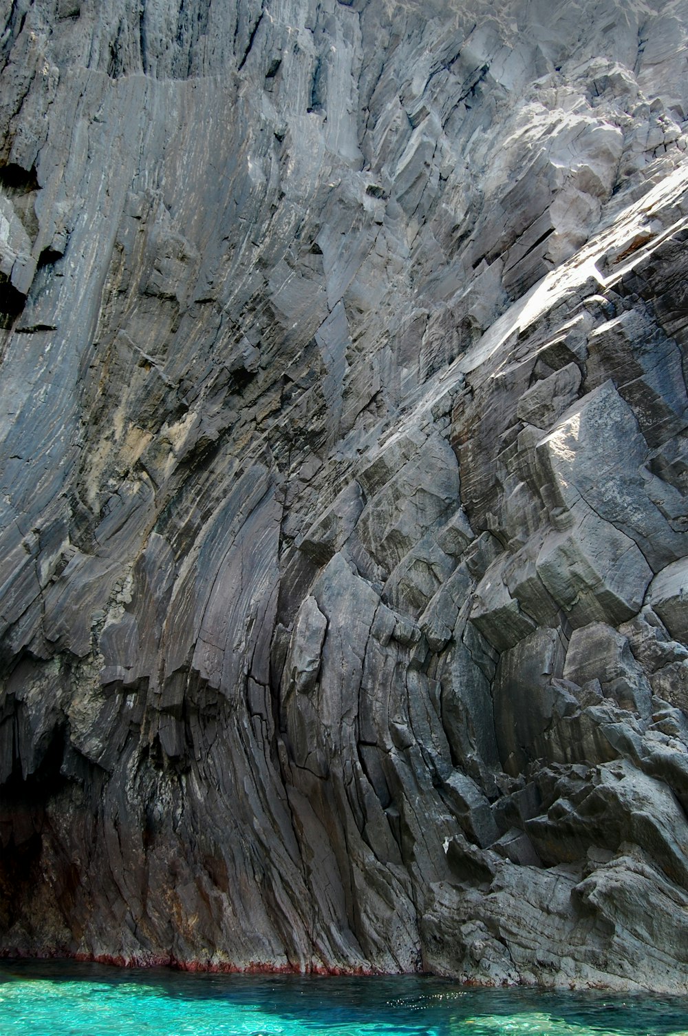 gray and brown rock formation