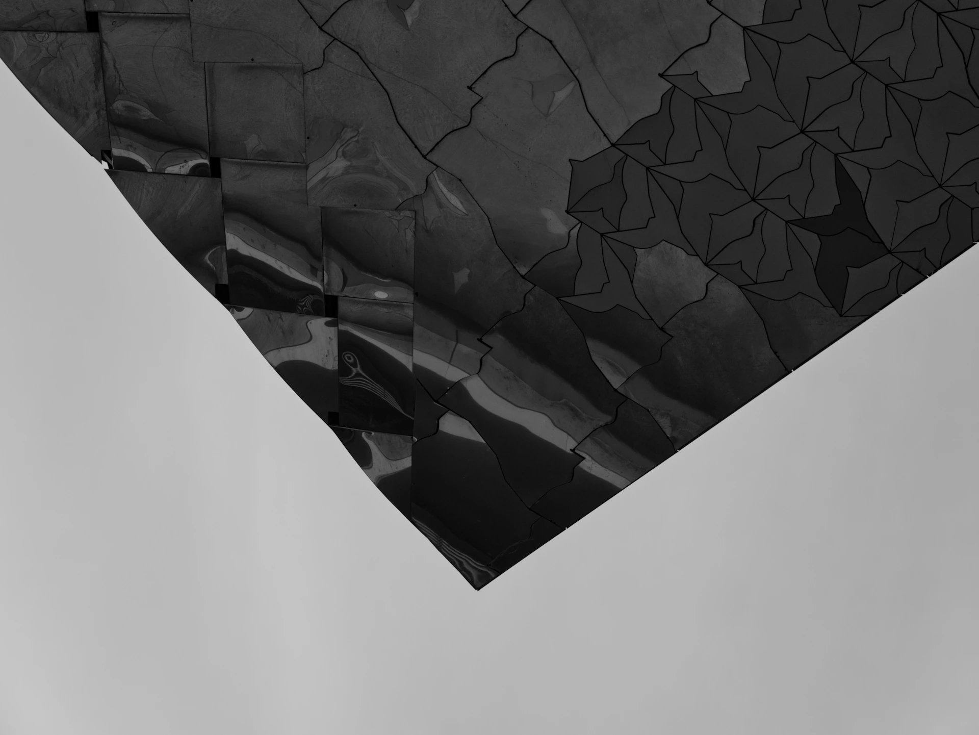 gray computer monitor