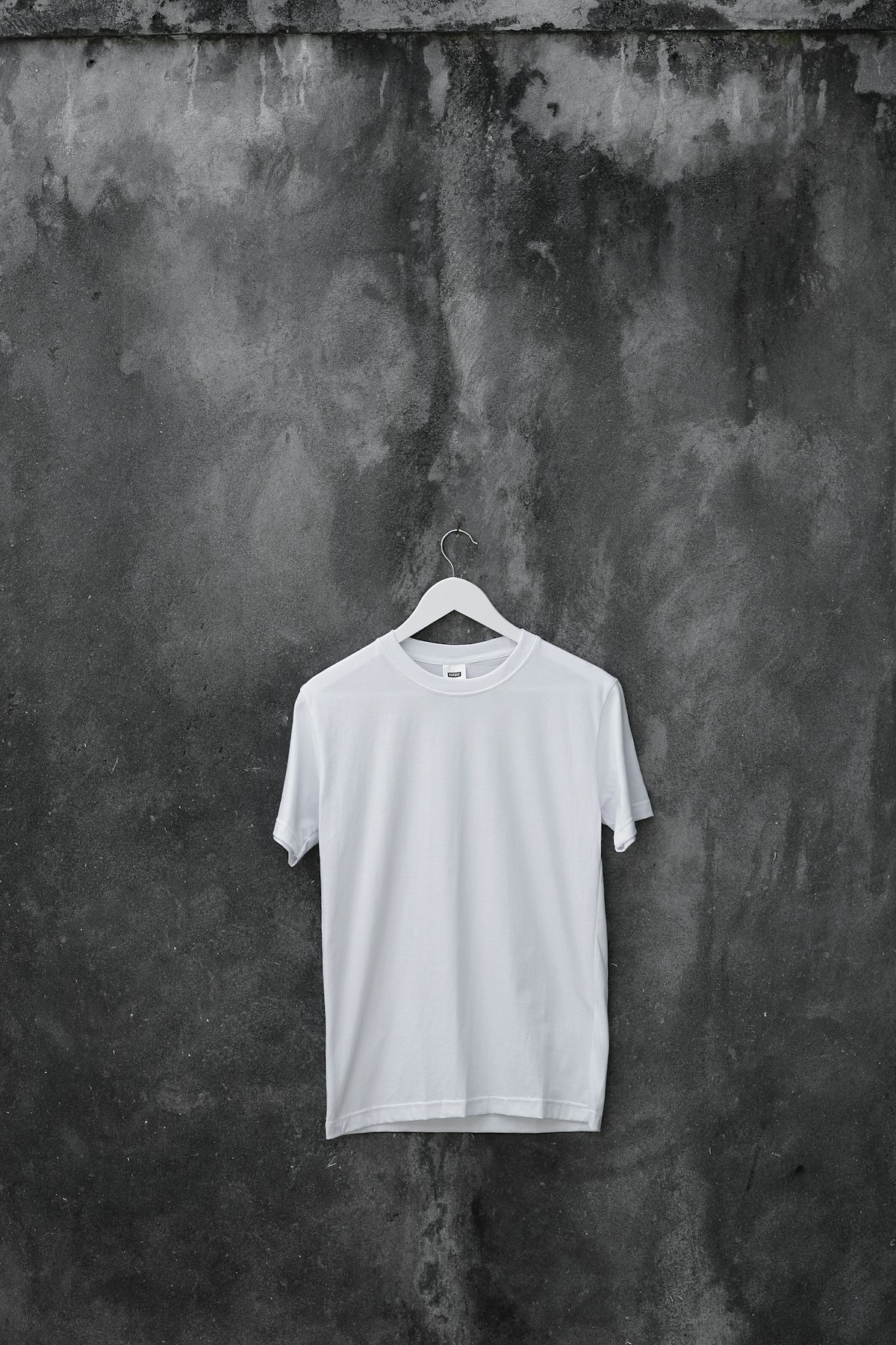 Under Armour Tech 2.0 T-Shirt in Black — HeatGear moisture-wicking performance tee