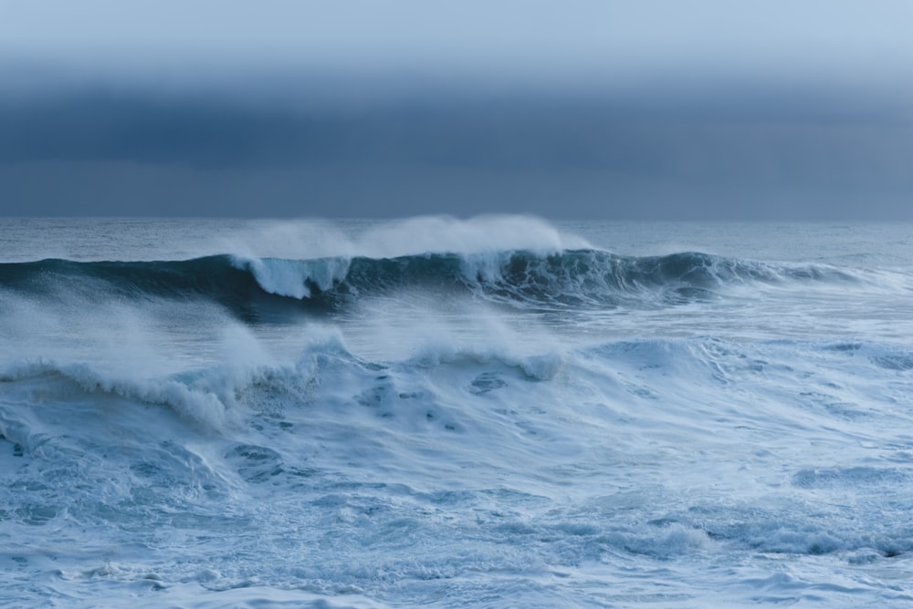 ocean waves crashing on shore