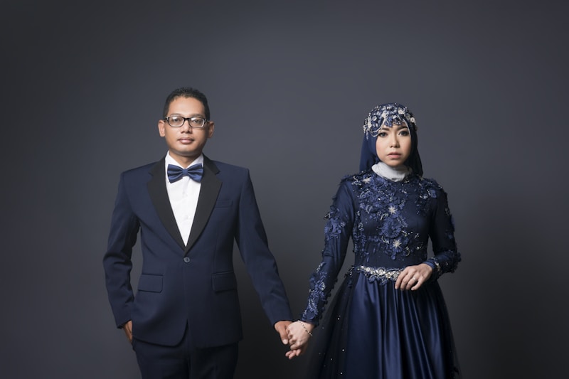 Elegant Emirati couple fashion