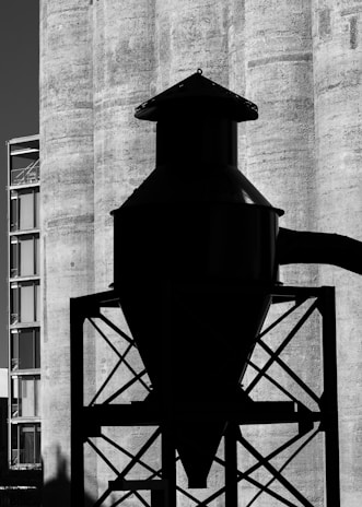 An image showcasing the interior of a silo from Konsilmak.