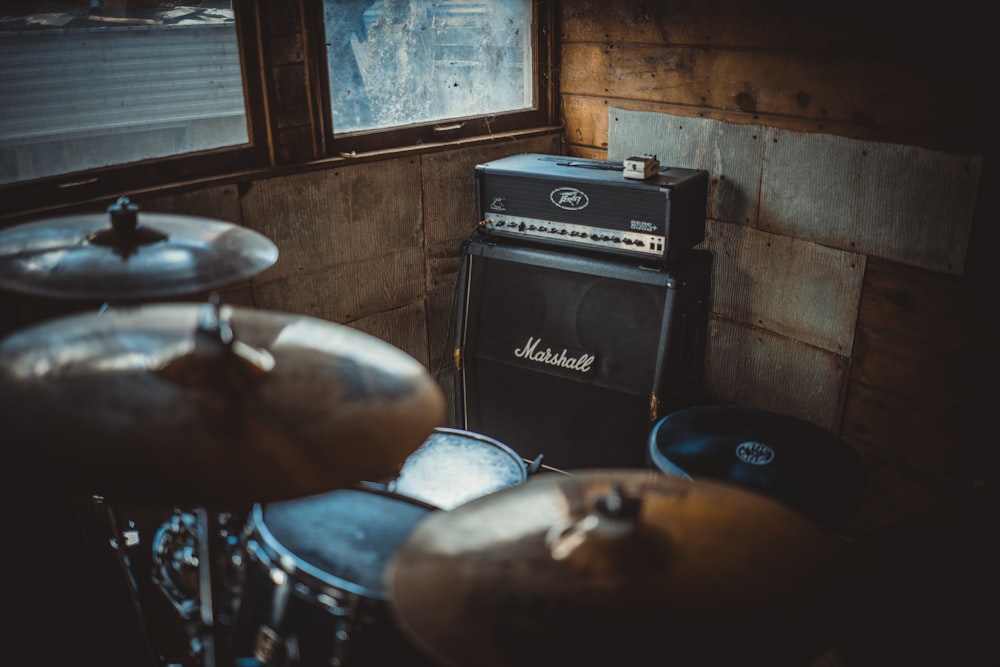 black and gray drum set