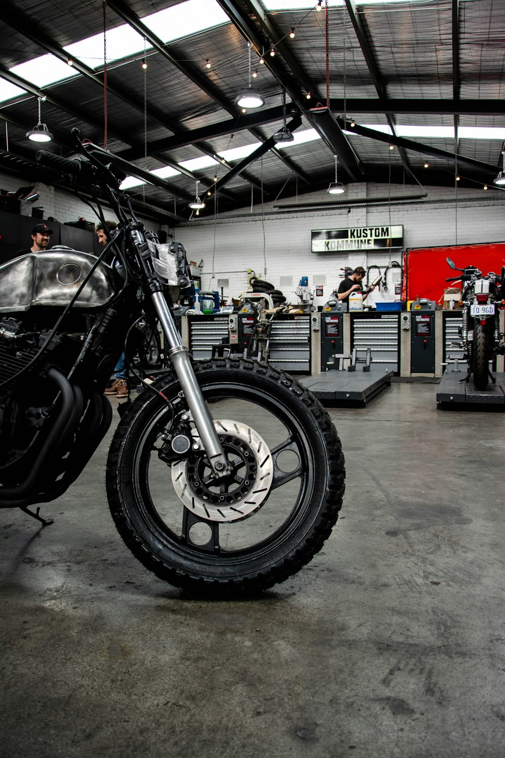 black and silver cruiser motorcycle