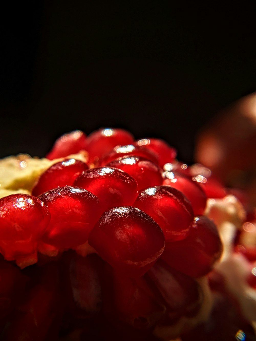 a close up of a bunch of grapes