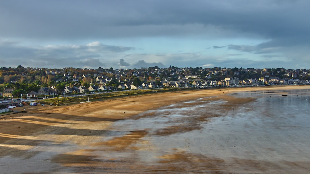 photo of Saint-Cast-le-Guildo Plain near Pointe de la Garde