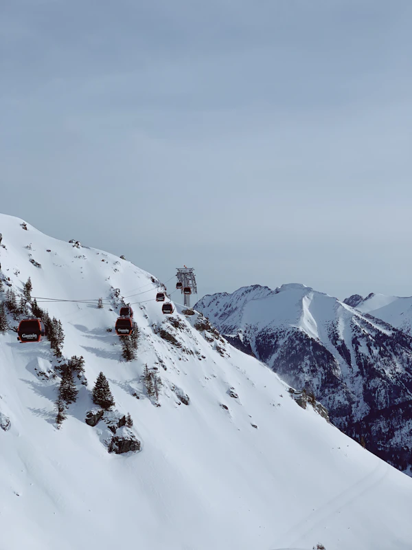 Alpine mountain scenery