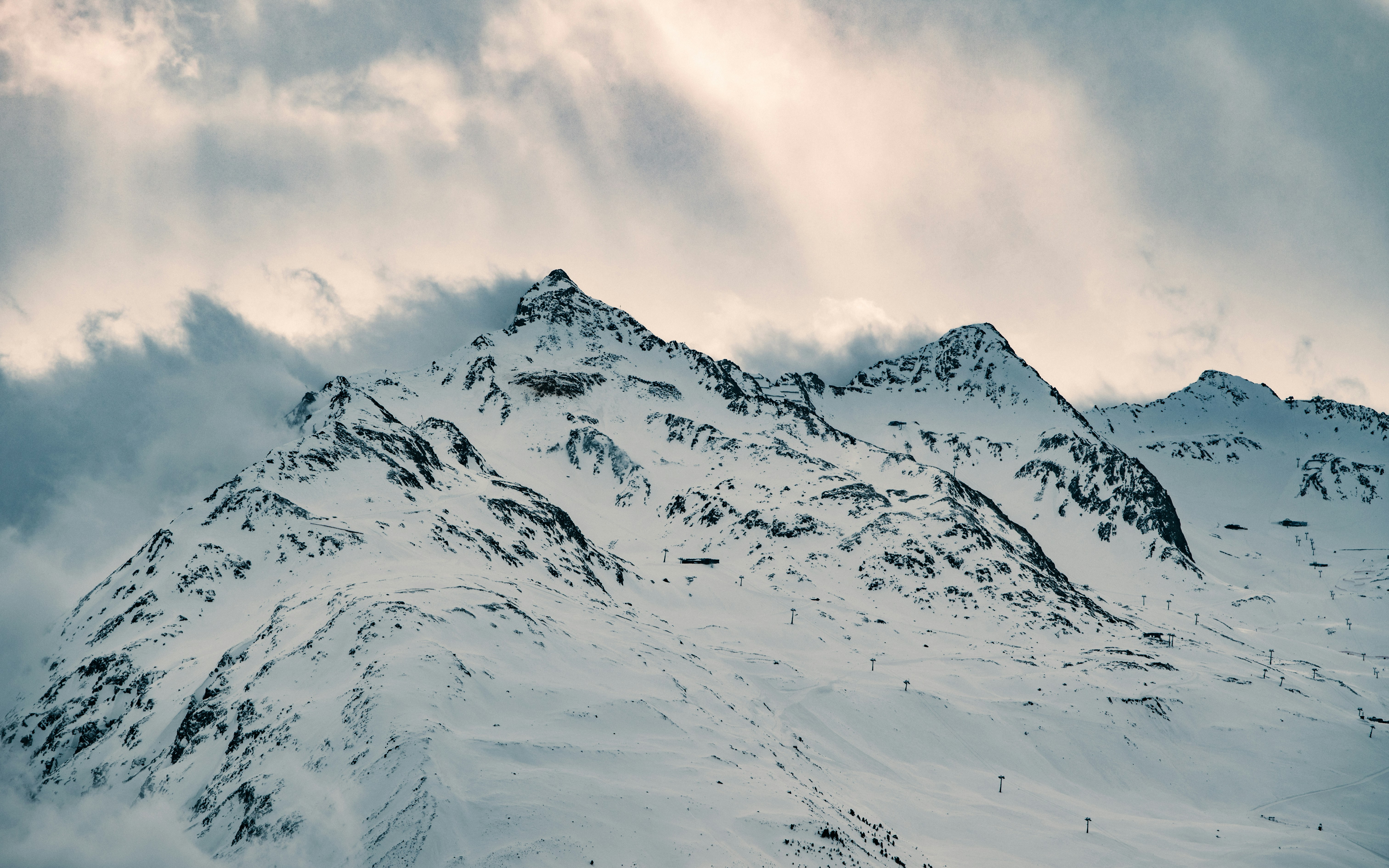 Photo by tamas_tuzeskatai