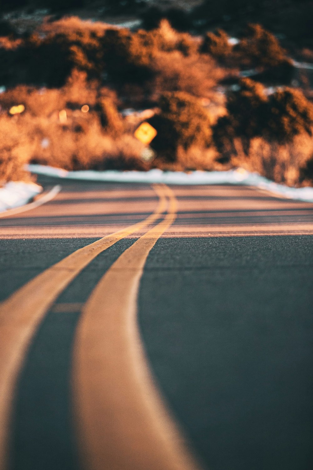 black asphalt road during daytime