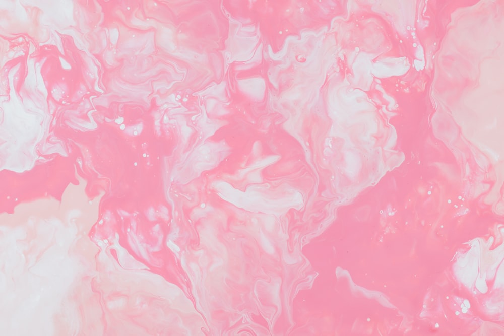 ピンクと白の抽象画