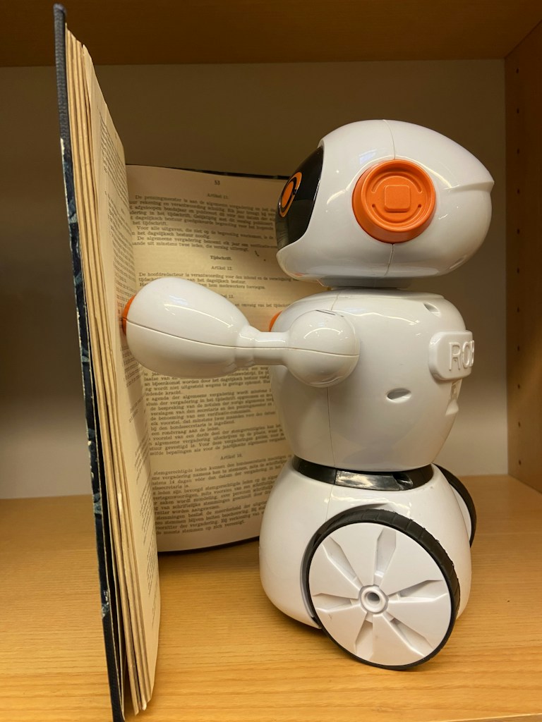 STEM Robot Toy