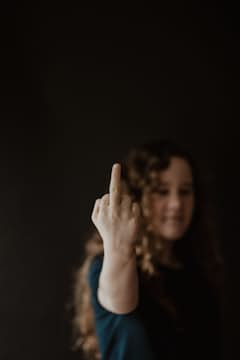 Mittelfinger