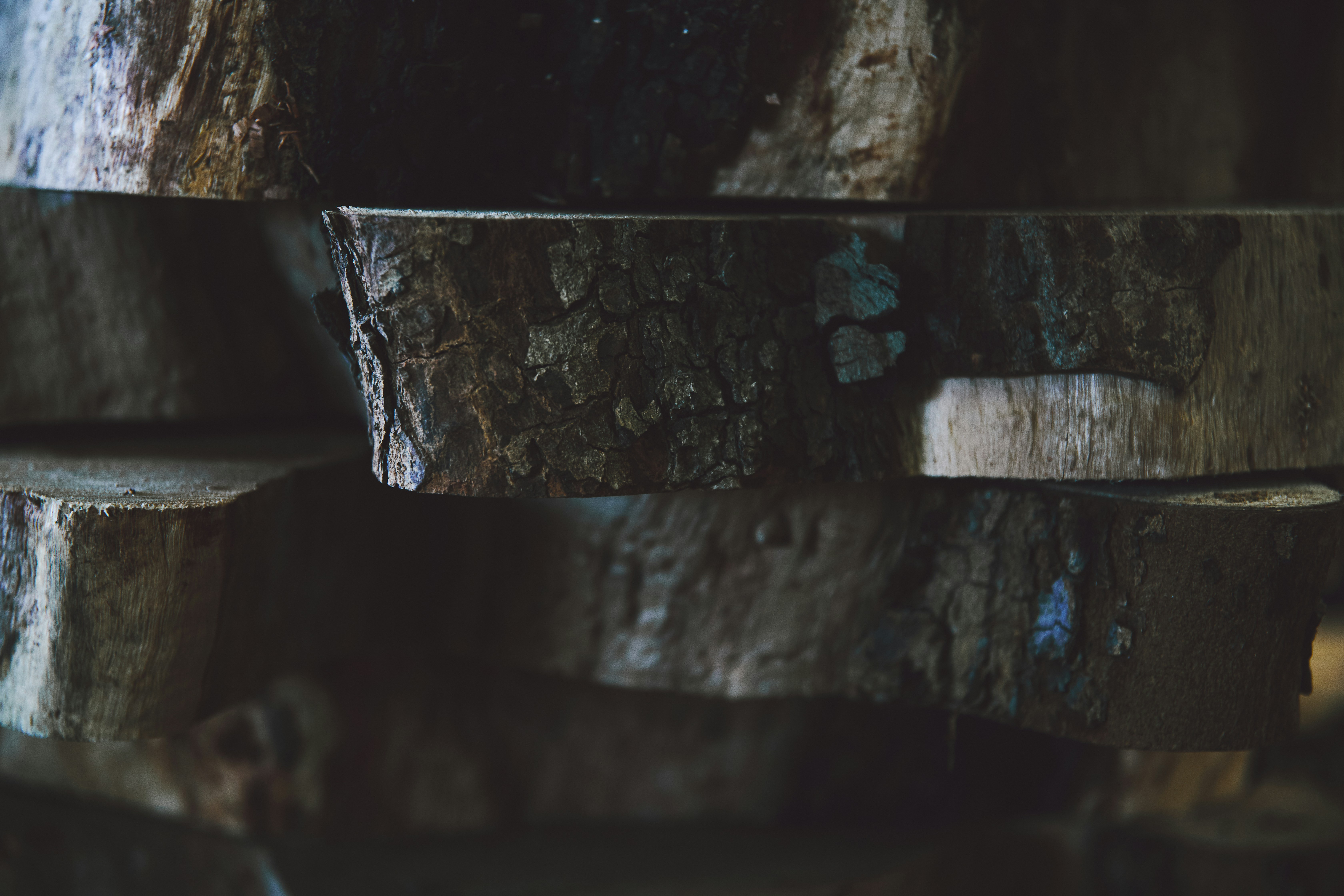 blue and white concrete wall