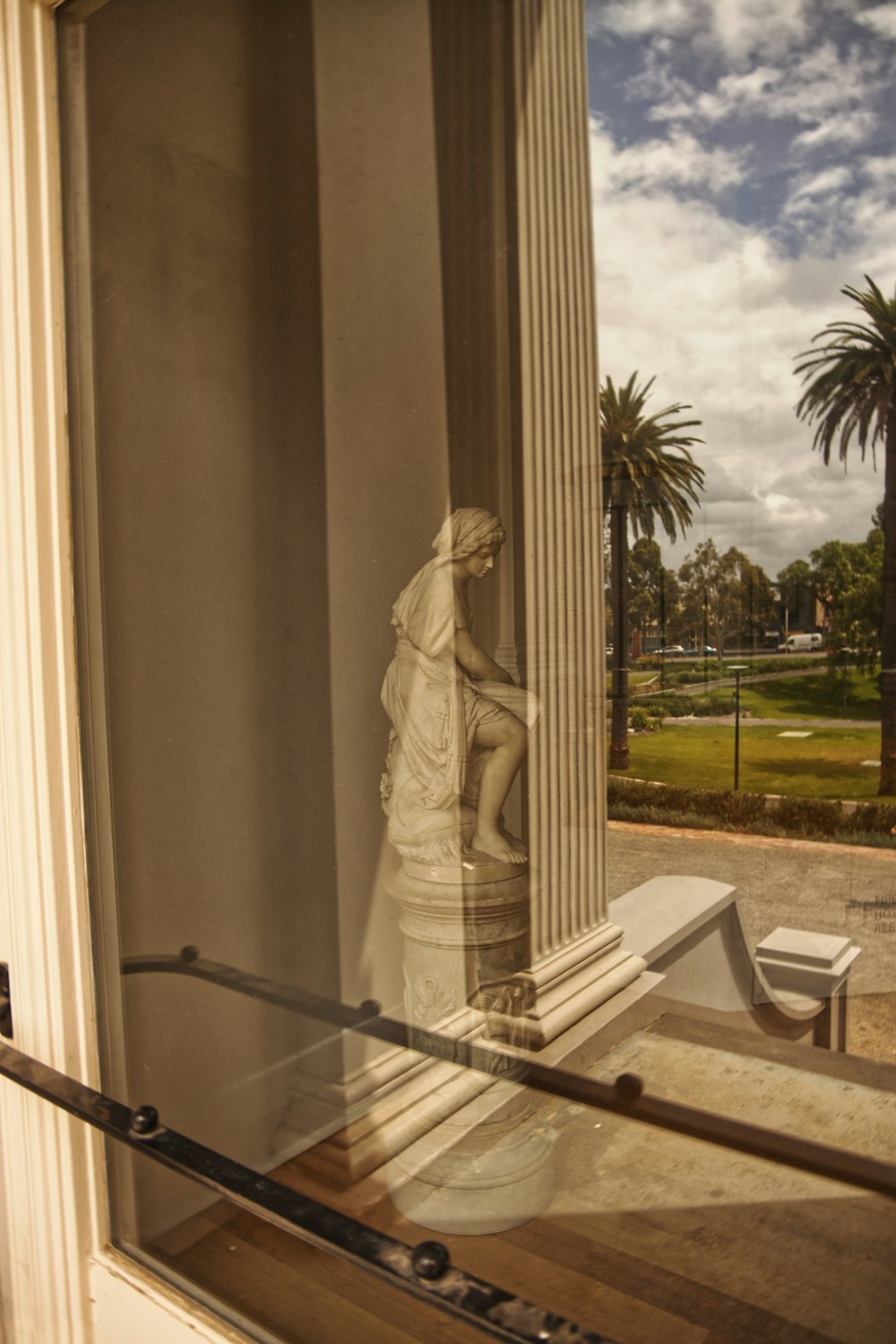 white statue of a woman