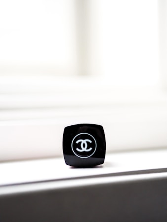 Creating a Cyberpunk WooCommerce Site for Hexa Beauty