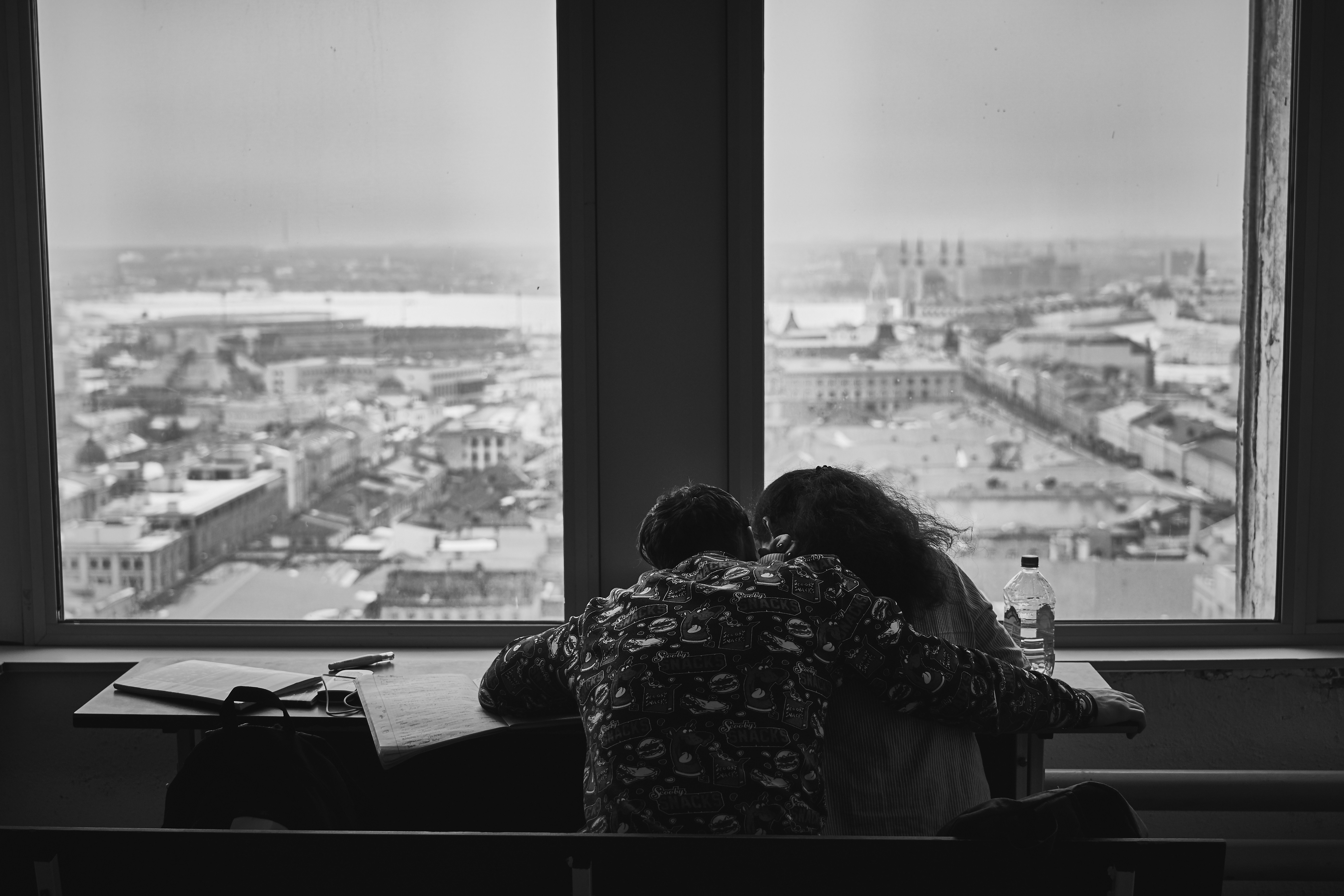 couple planning wallpaper, wallpaper, Couple Planning Breaks: Why They Matter 6