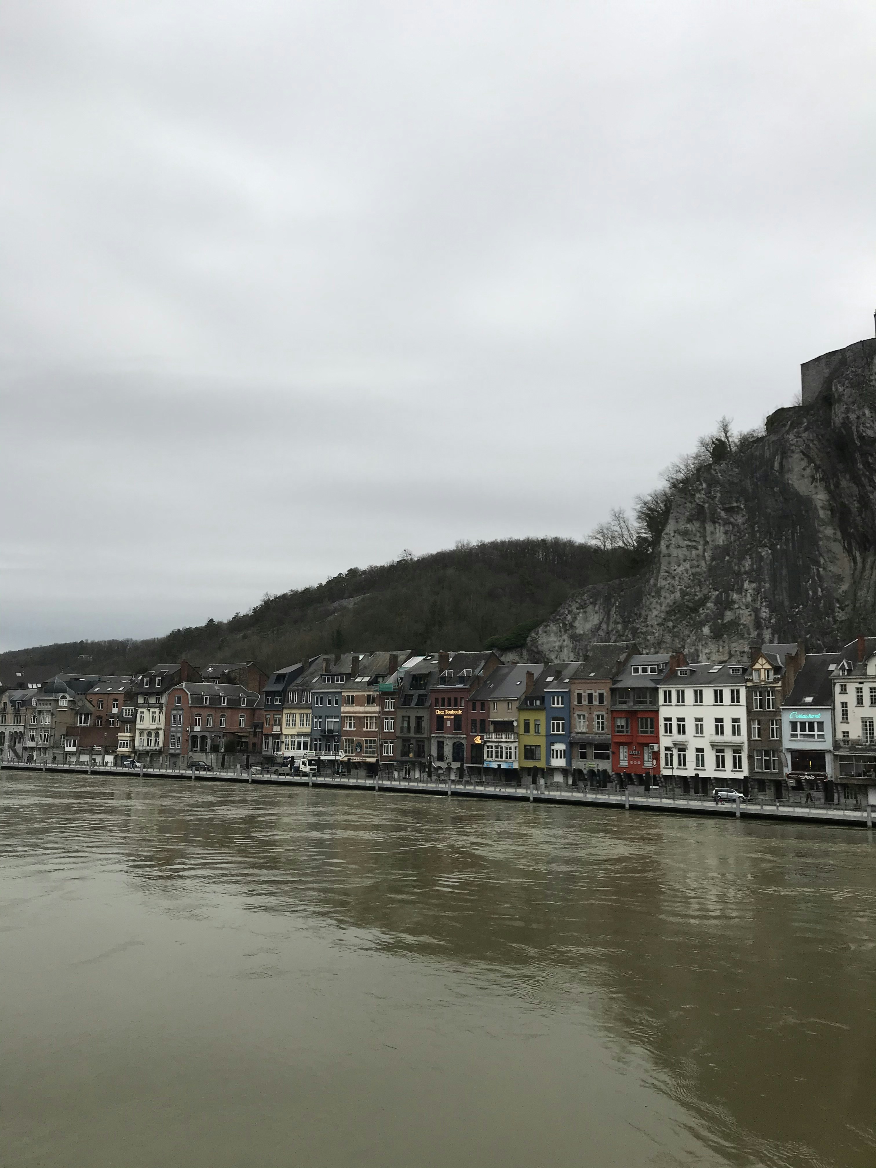 Dinant – Geography & Spatial Structure