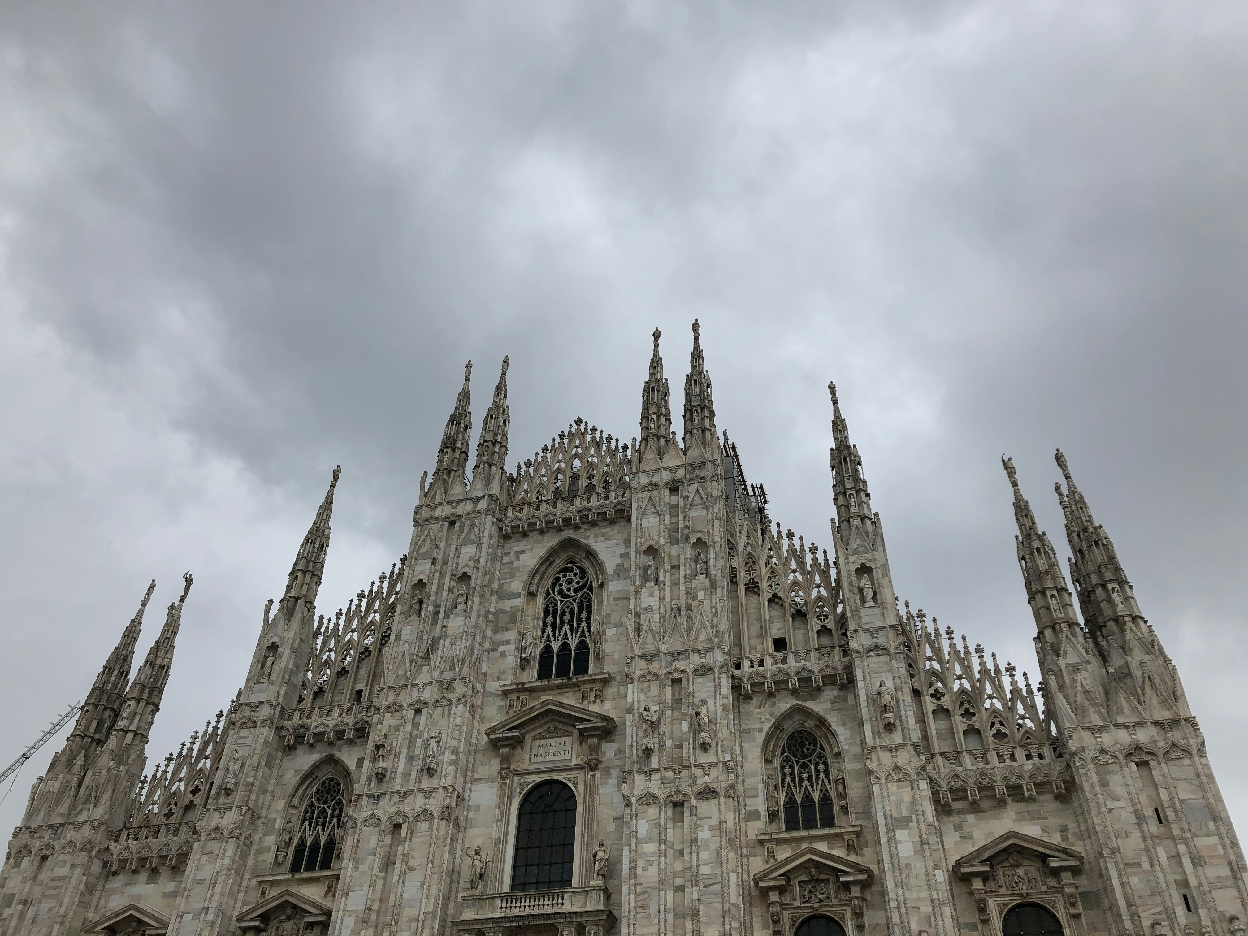 Family travel Milan: Guided Tours: Is It Worth It?