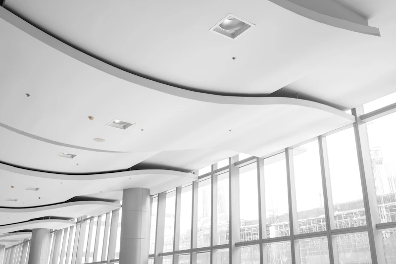 Smooth finished ceiling in a renovated room