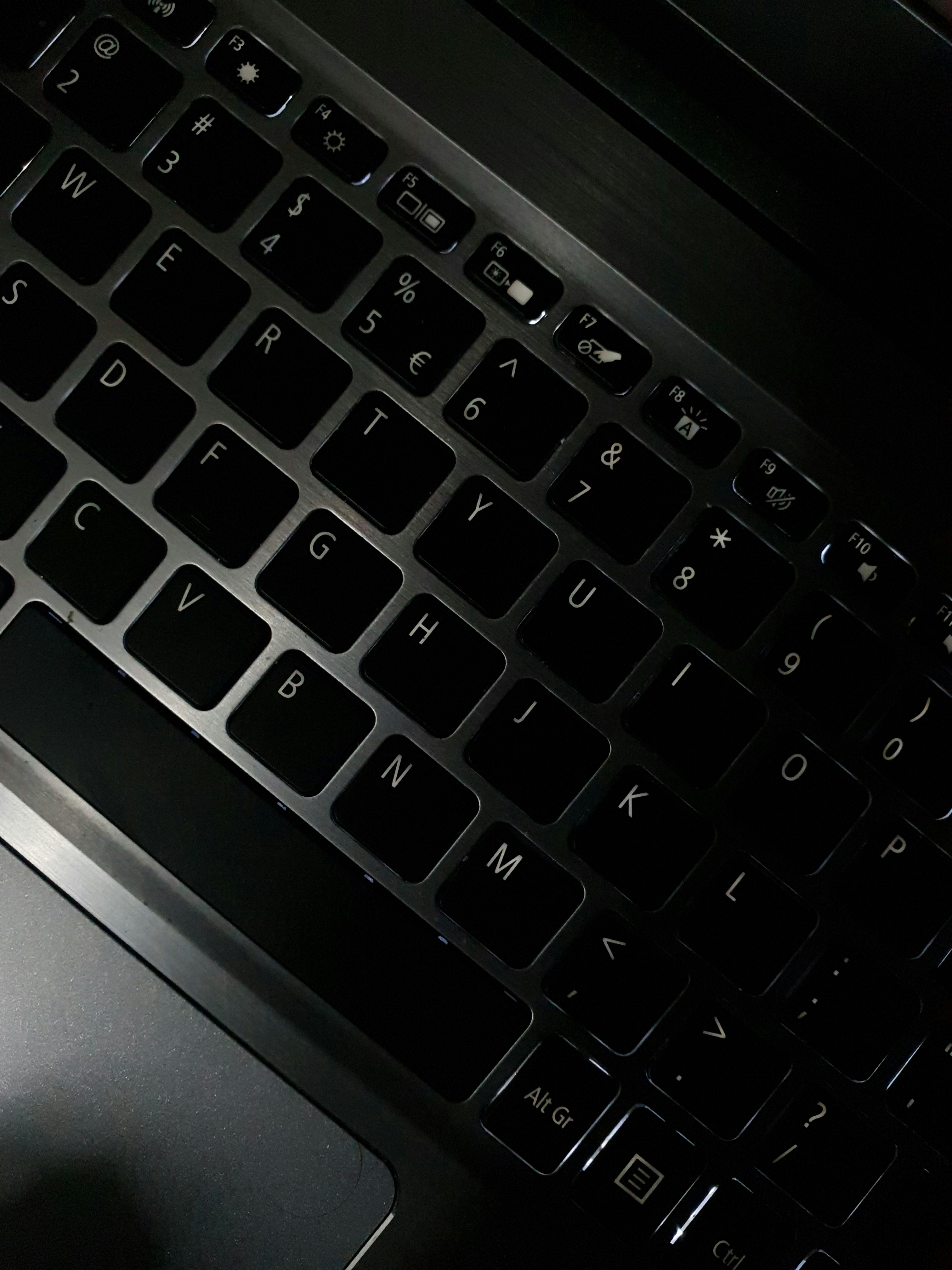 Synthora Laptop Keyboard