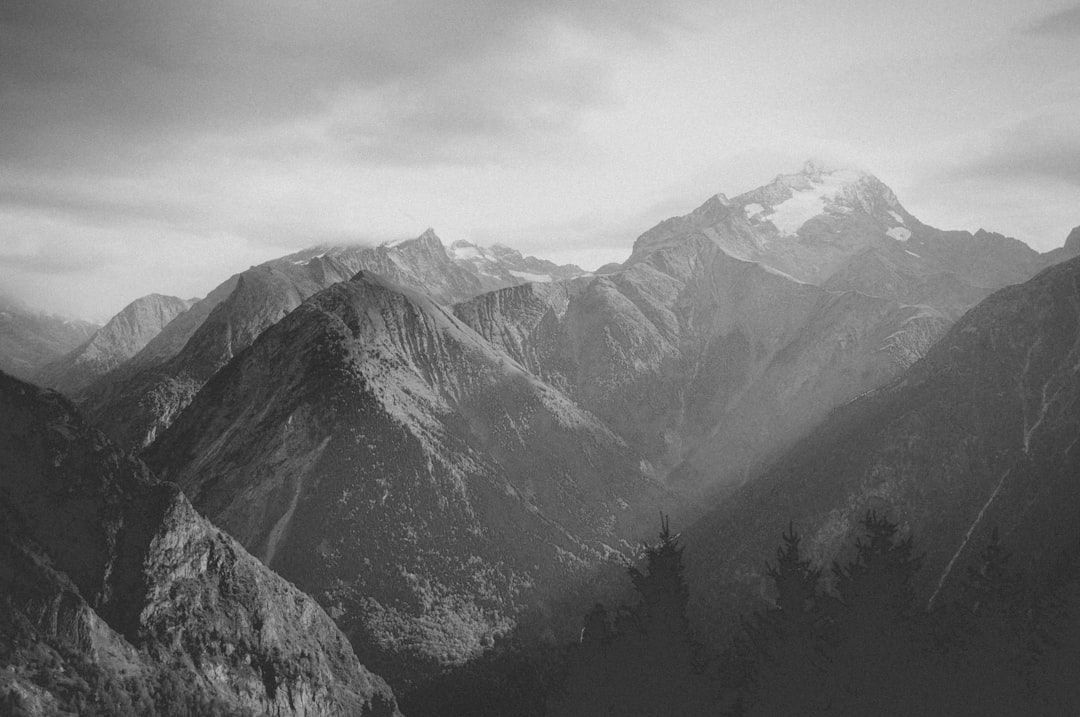 Mountain range photo spot Vénosc Les Sybelles