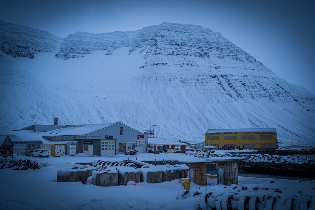 photo of Ísafjörður Hill station near Dynjandi