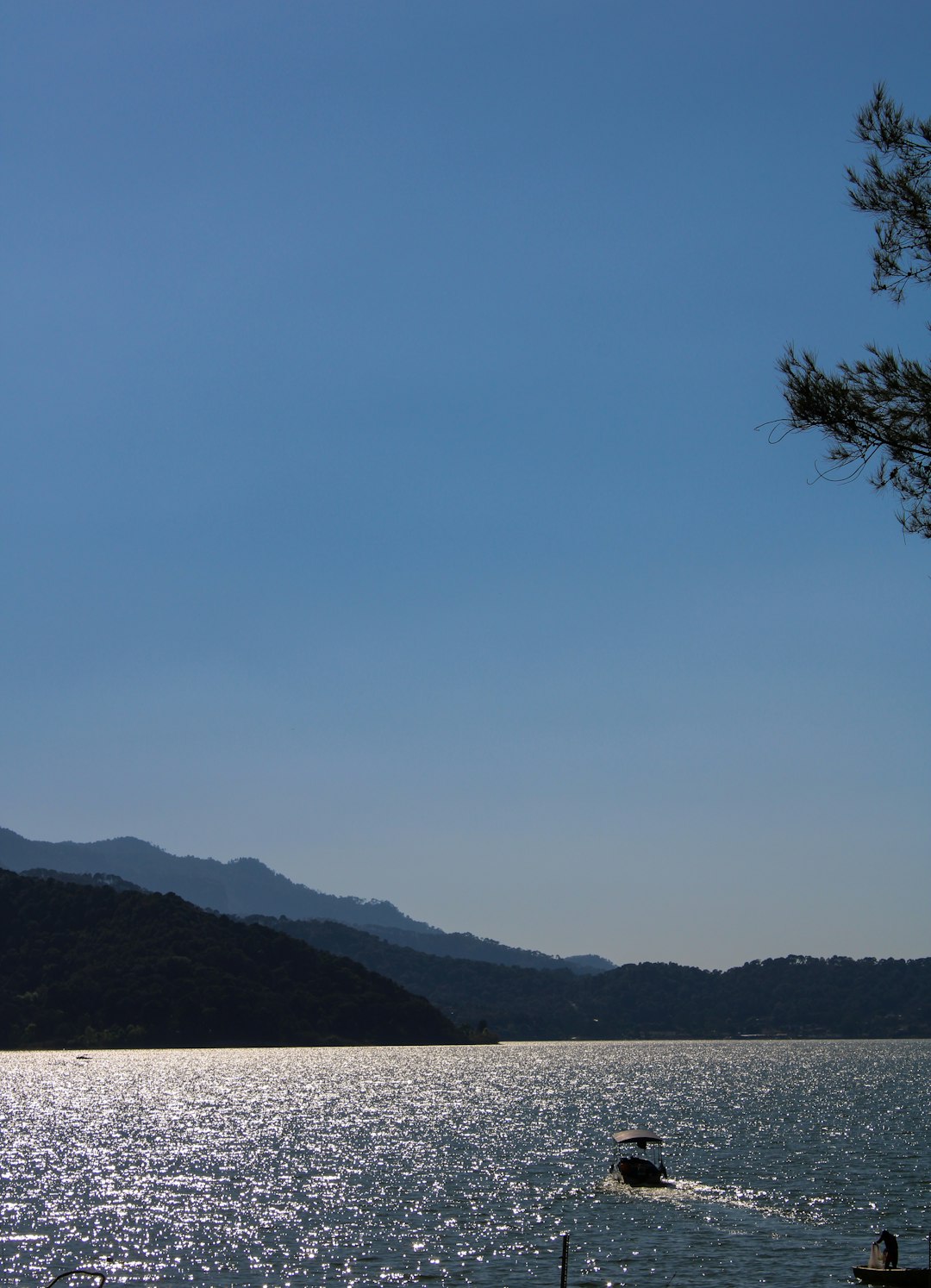 photo of Valle de Bravo Ocean near Nevado de Toluca