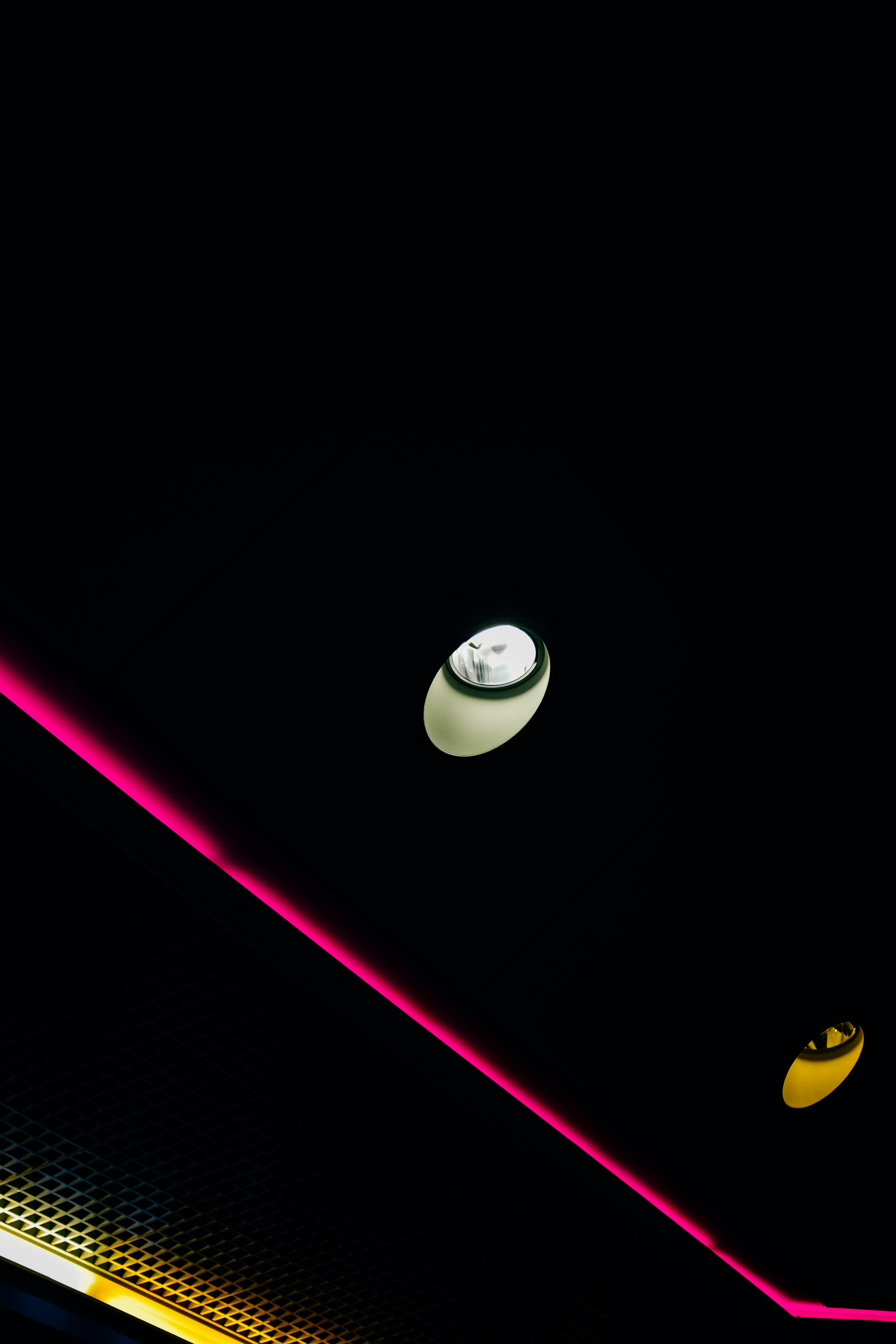 Photo by adrienolichon