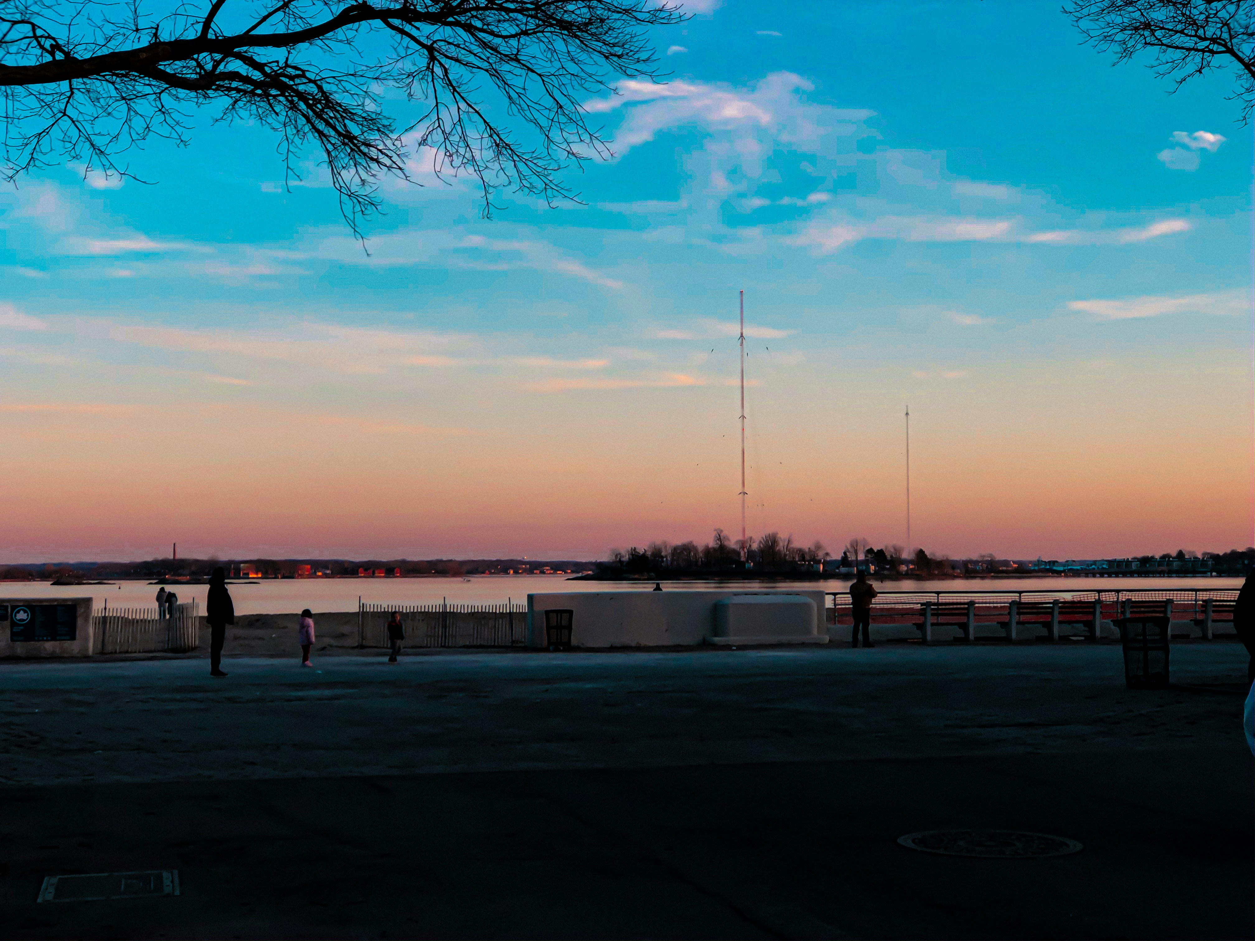 Photo by saravia