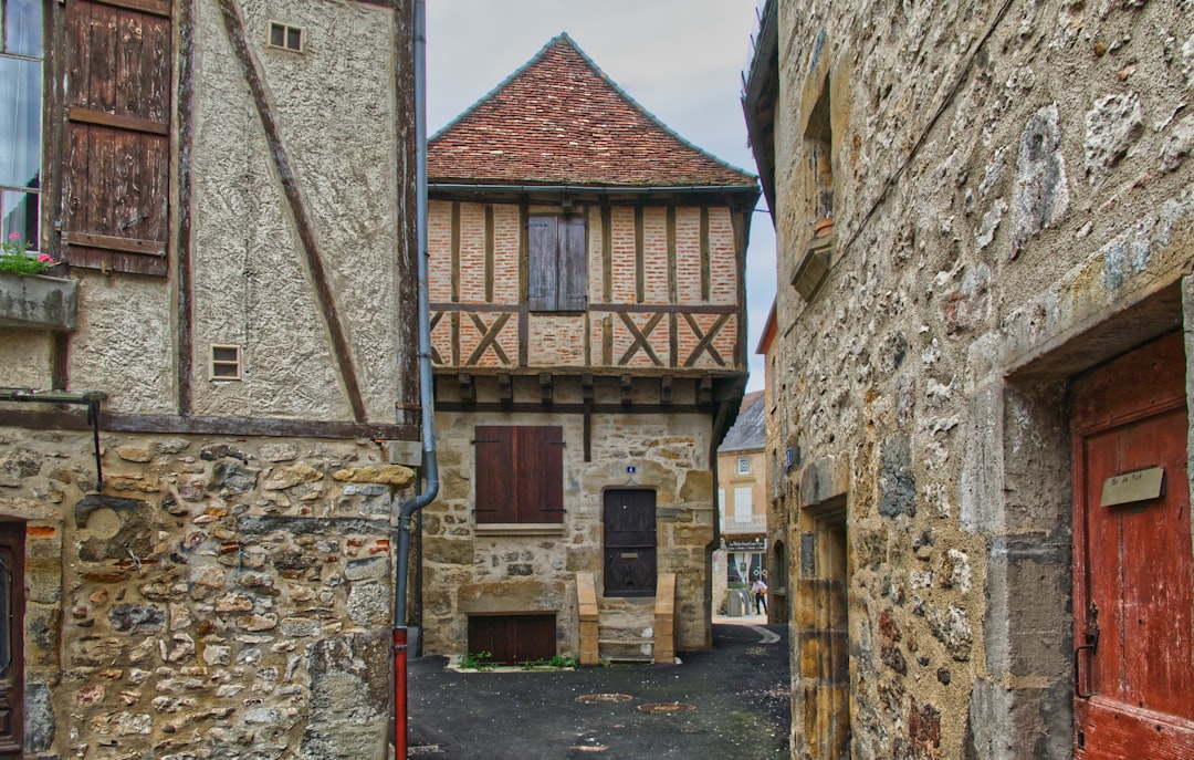 photo of Saint-Céré Town near Château de Castelnau
