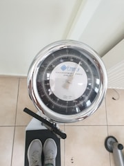 Close-up of a laundry scale showing weight in pounds.