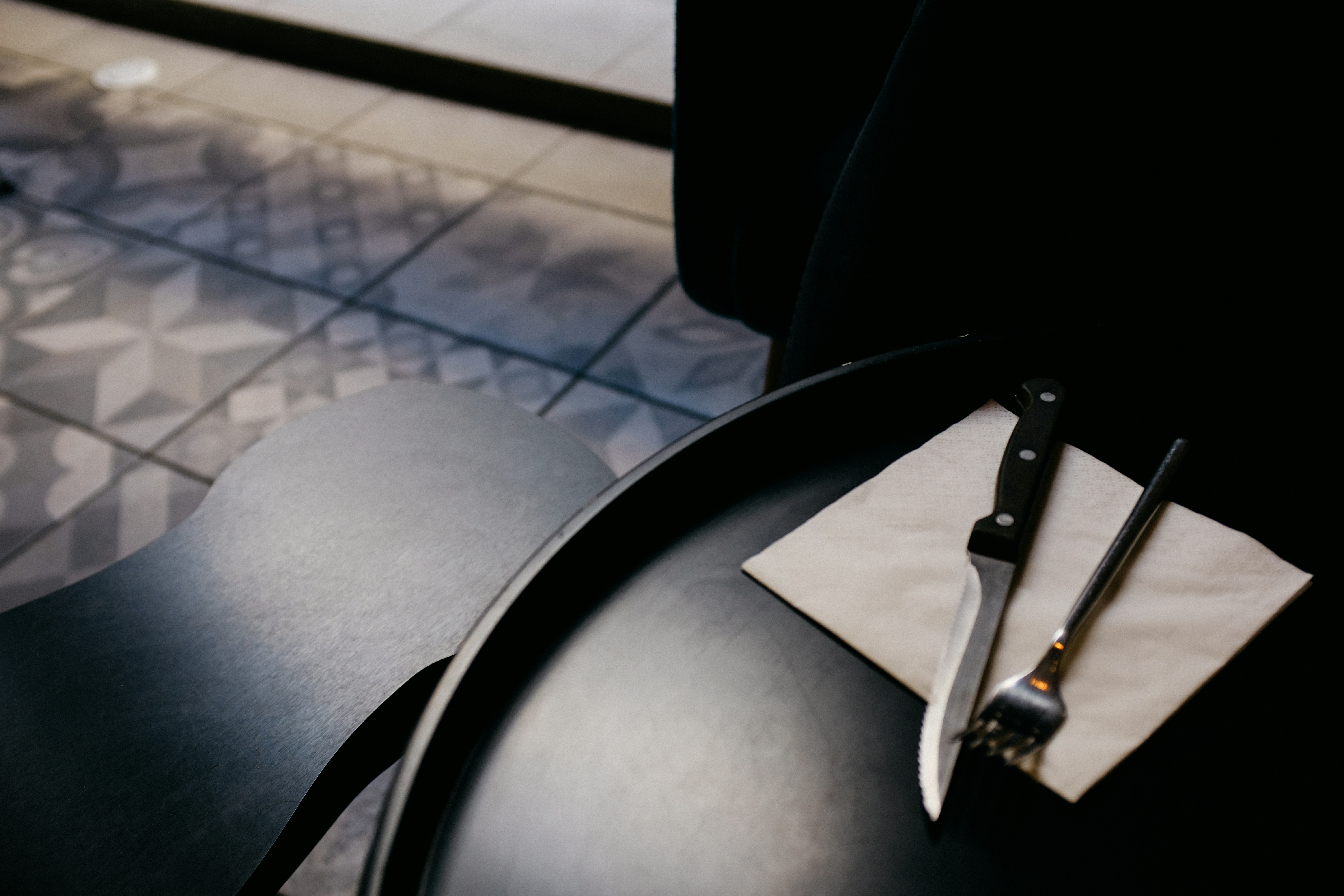 Photo by adrienolichon