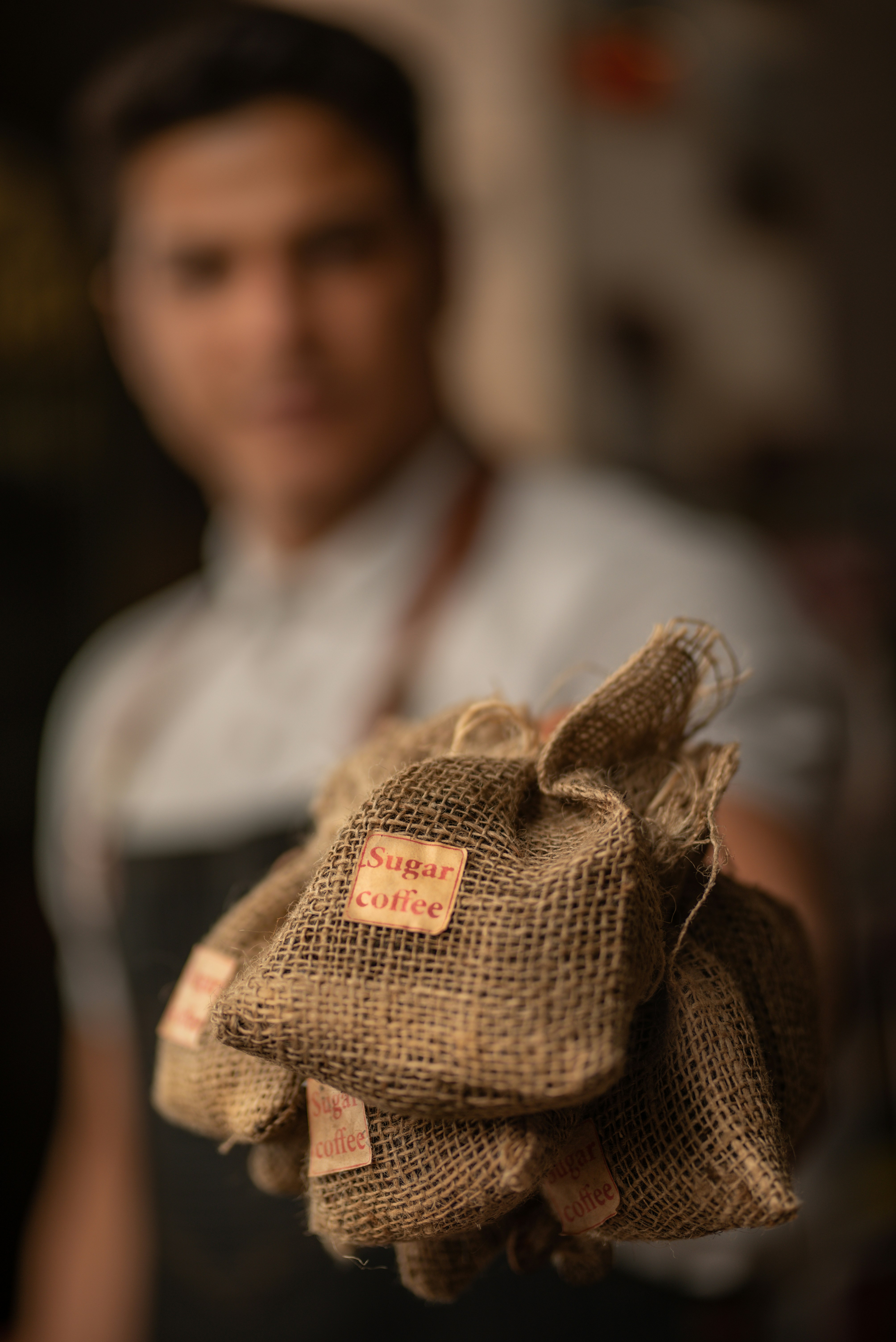 photo-1582483497345-a828e4249f54?ixid=MnwxMjA3fDB8MXxzZWFyY2h8NTZ8fGJhZ3N8ZW58MHx8fHwxNjE4NjU1NDQw&ixlib=rb-1.2.1