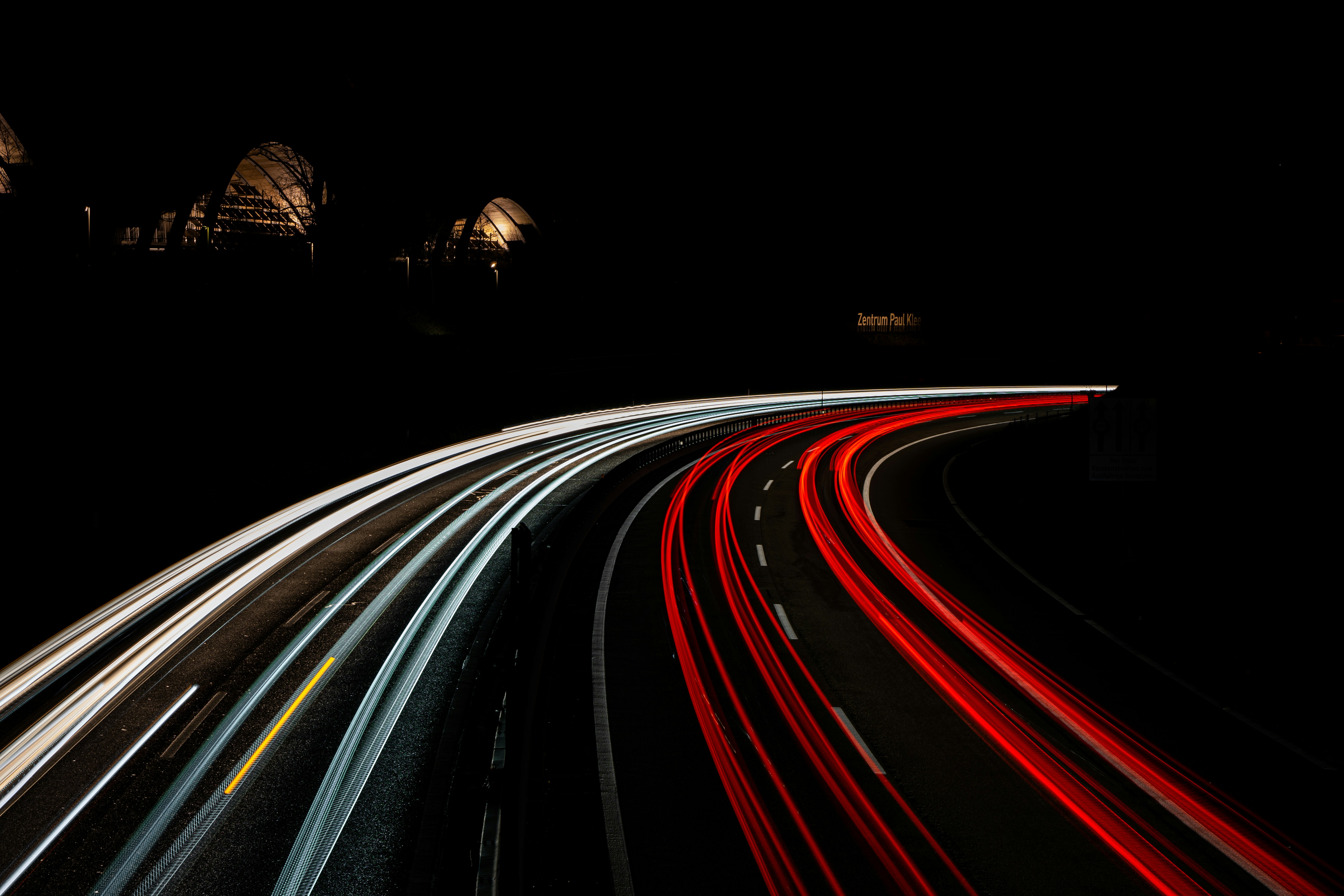 Photo by janik_clicks